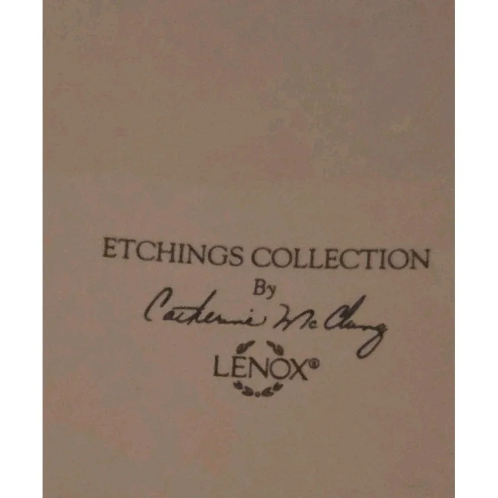 Lenox candle hurricane